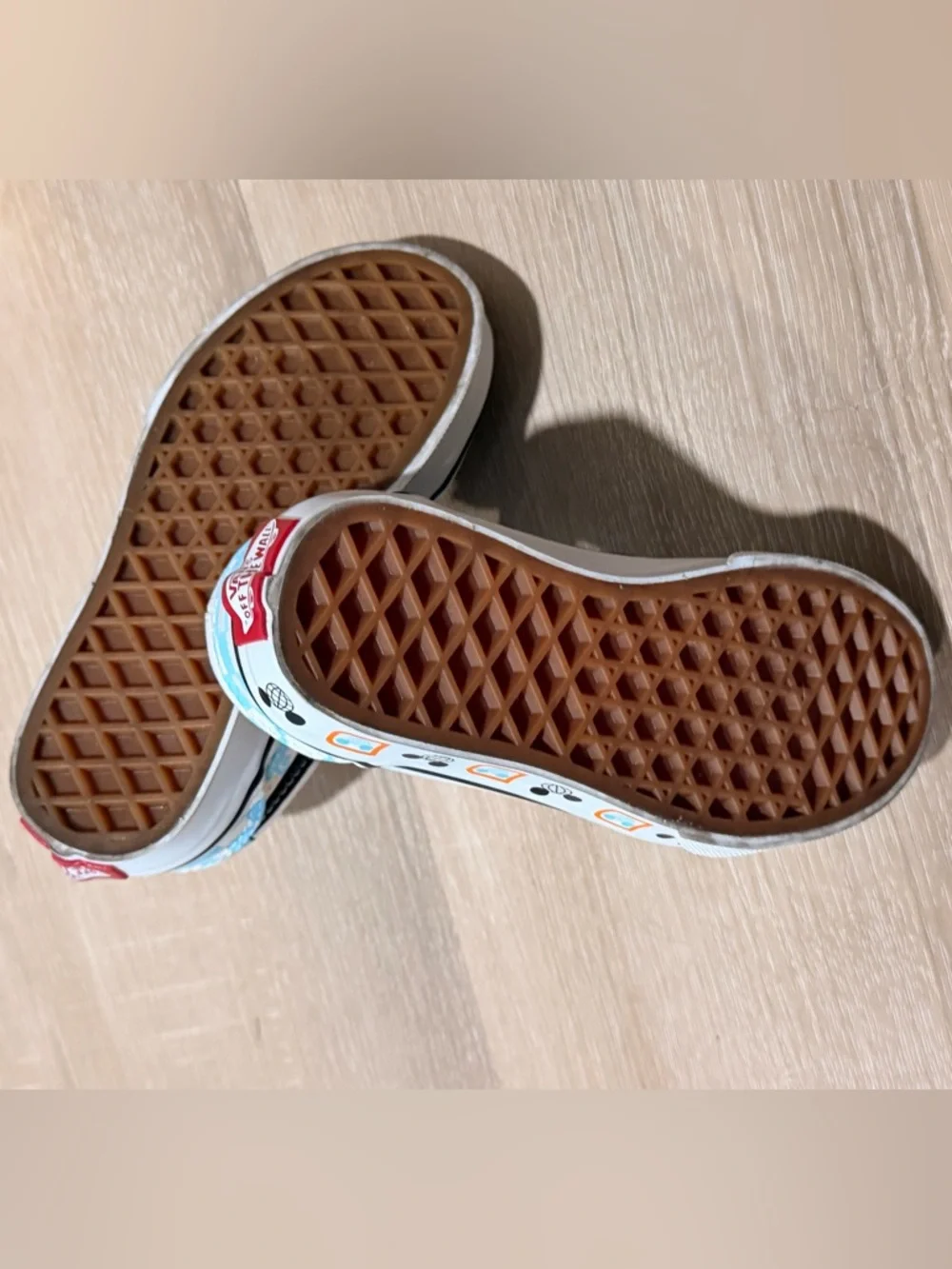 Vans Little Kids Checkerboard Disney Mickey Velcro Sneakers - size 11